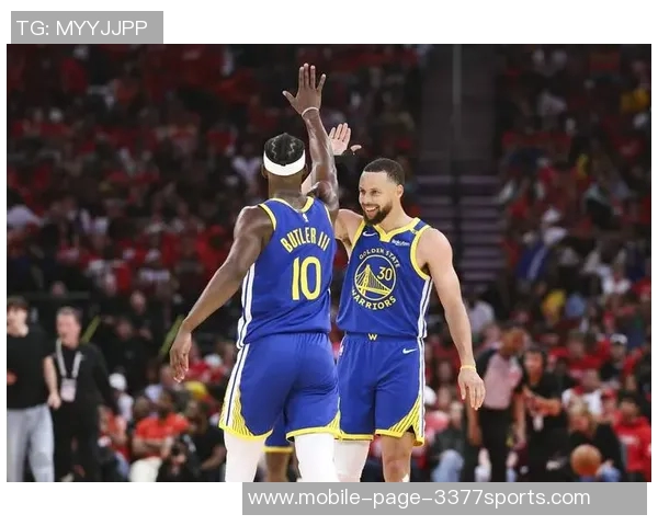 科尔表示库里感冒症状改善将根据未来情况决定周一出战与否 科尔表示库里感冒症状改善将根据未来情况决定周一出战与否