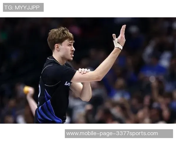 弗拉格圣诞大战表现出色贡献27分6板5助哈珀20分钟内也有亮眼表现